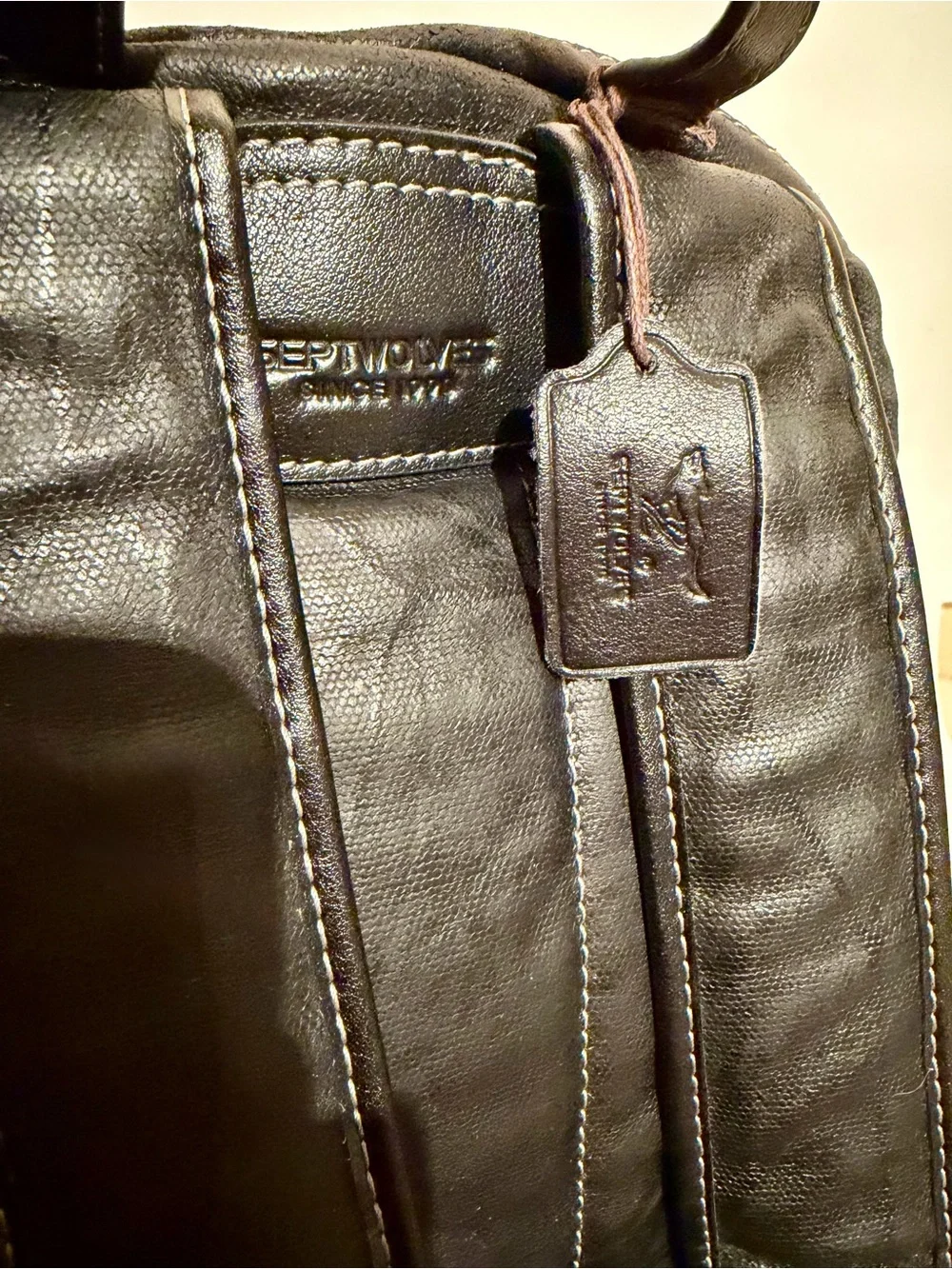 Septwolves Genuine Leather Waterproof Backpack 22x12x6